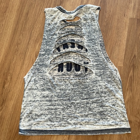 Bundle of Forever 21 Work-Out Tops - Picture 3 of 10